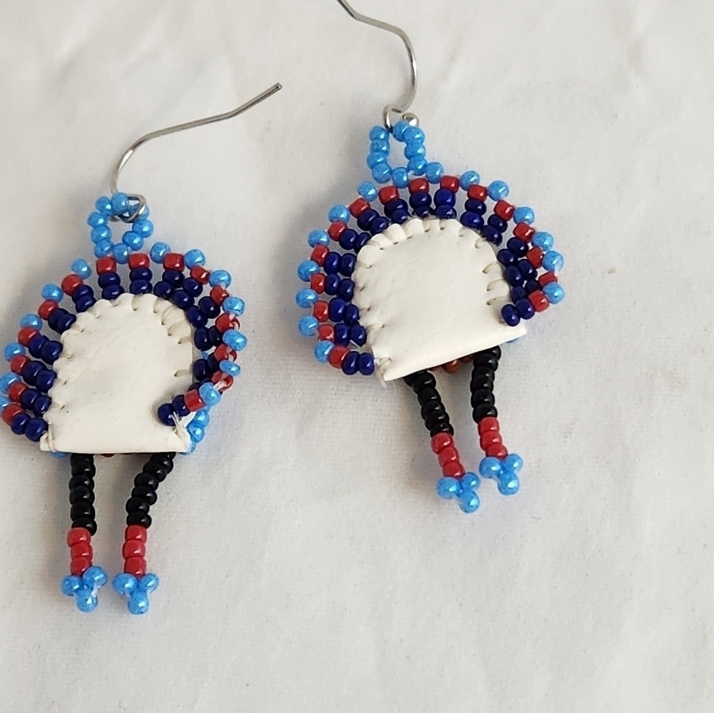 Handmade Native American Earrings Headdress Blue Red Brown Beaded Pierced - Picture 5 of 6